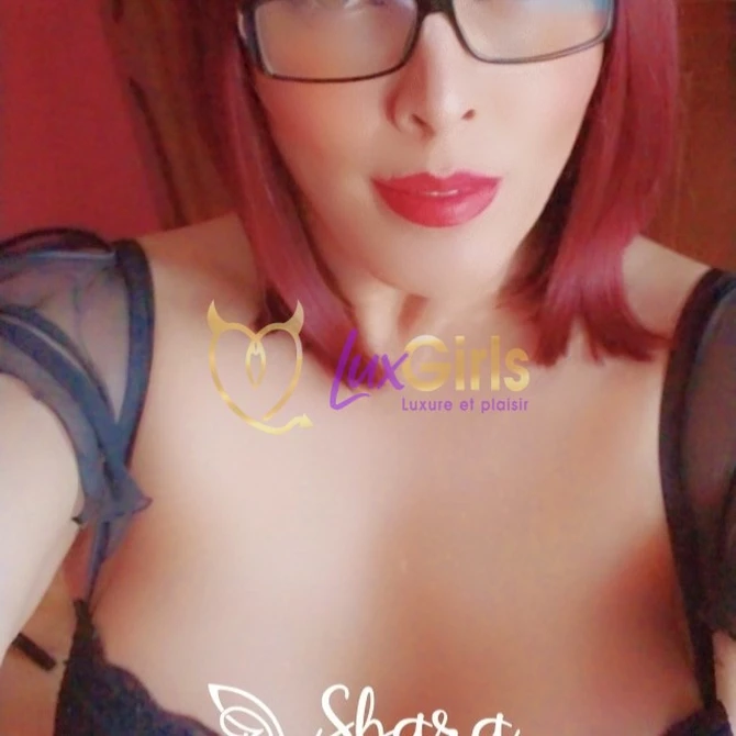 esch-sur-alzette-luxe-sara-g-trans-dominatrix-1