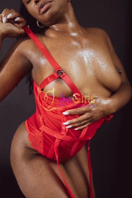 escorte-luxe-parenthse-enchante-au-limpersberg-12