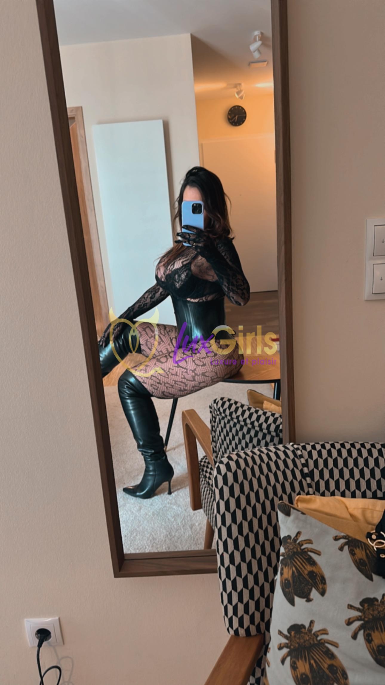 Amora Luxx